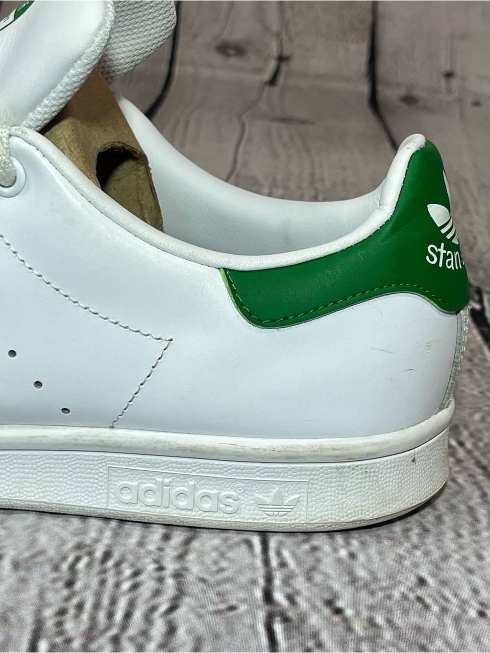 Adidas Stan Smith Athletic Tennis Shoes Mens Size 9.5 White Sneakers - Picture 2 of 10